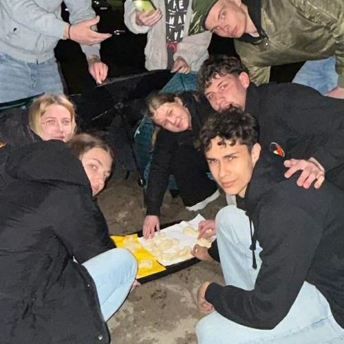 Kalandőrület (2026 április)